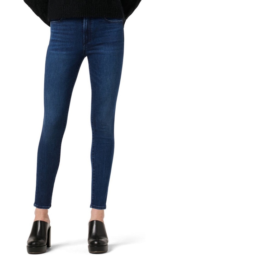 Joe’s NWT The Charlie High Rise Skinny Ankle Primavera Size 31